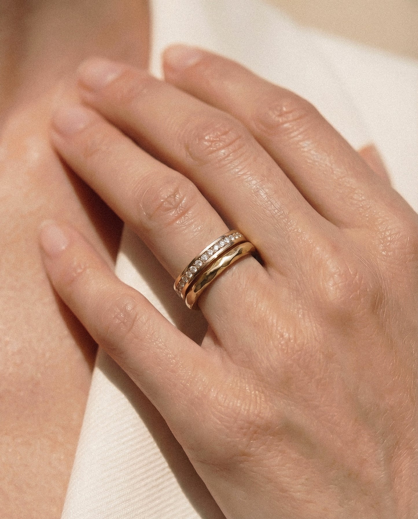 Lupa Stackable Ring